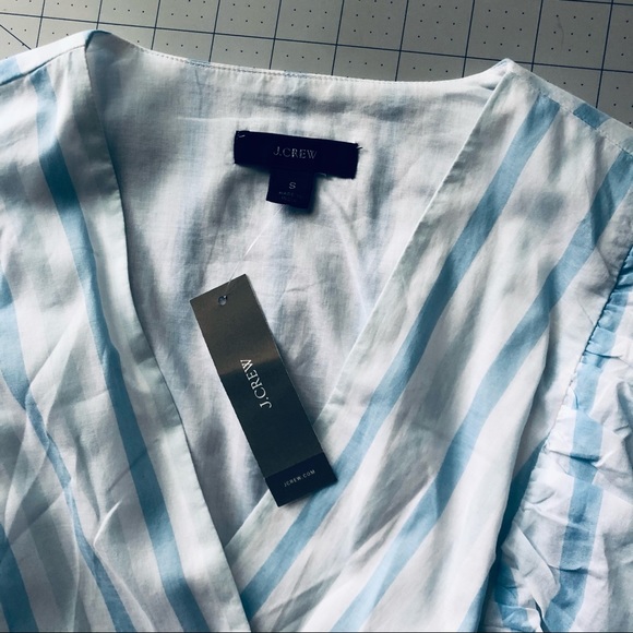 J crew ruffle wrap top in stripe S NWT - Picture 4 of 5